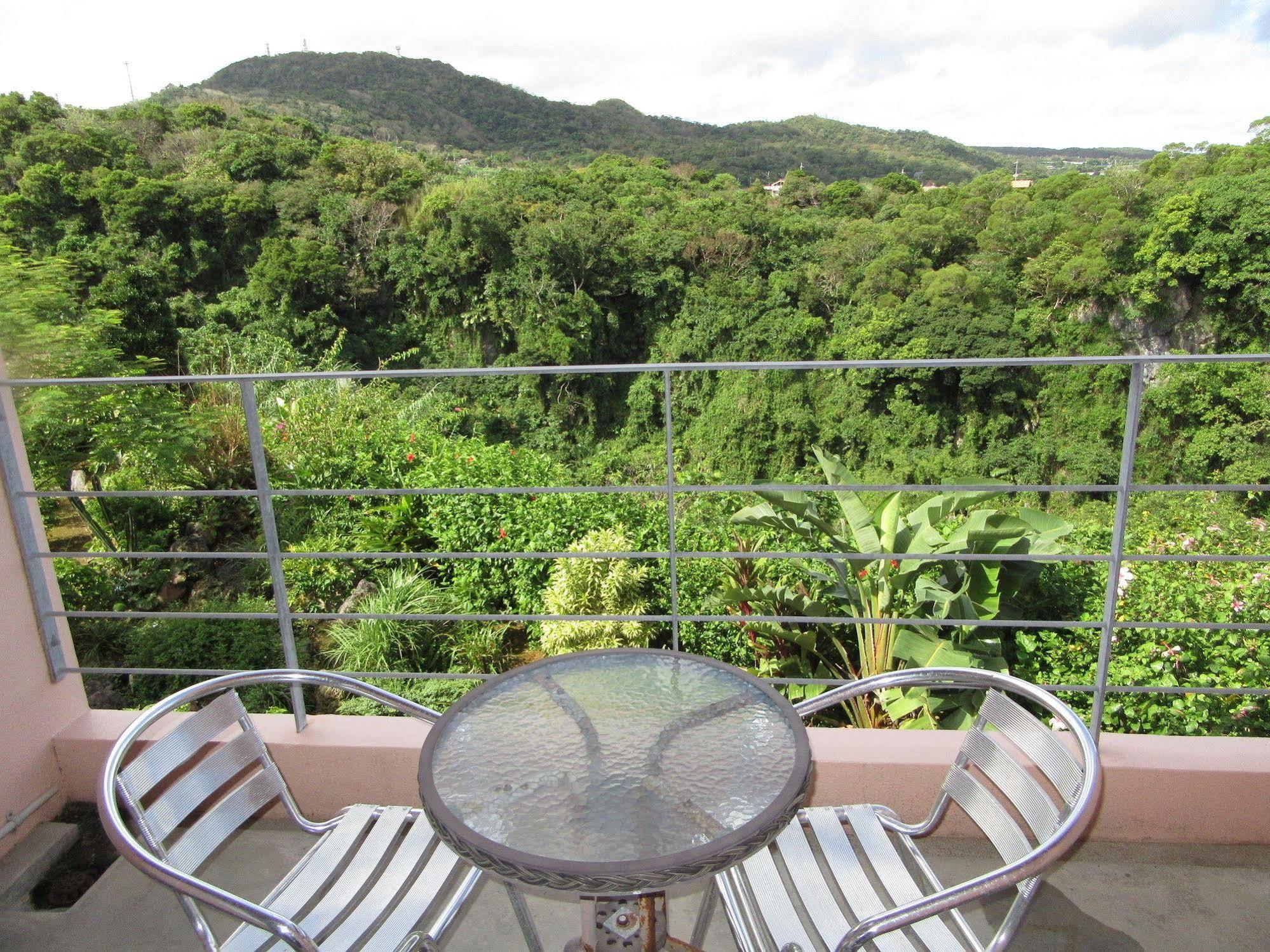 Hibis Resort Nakijin Buitenkant foto